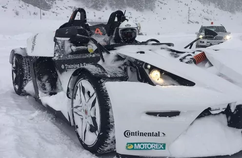 KTM X-BOW Schnee und Eis